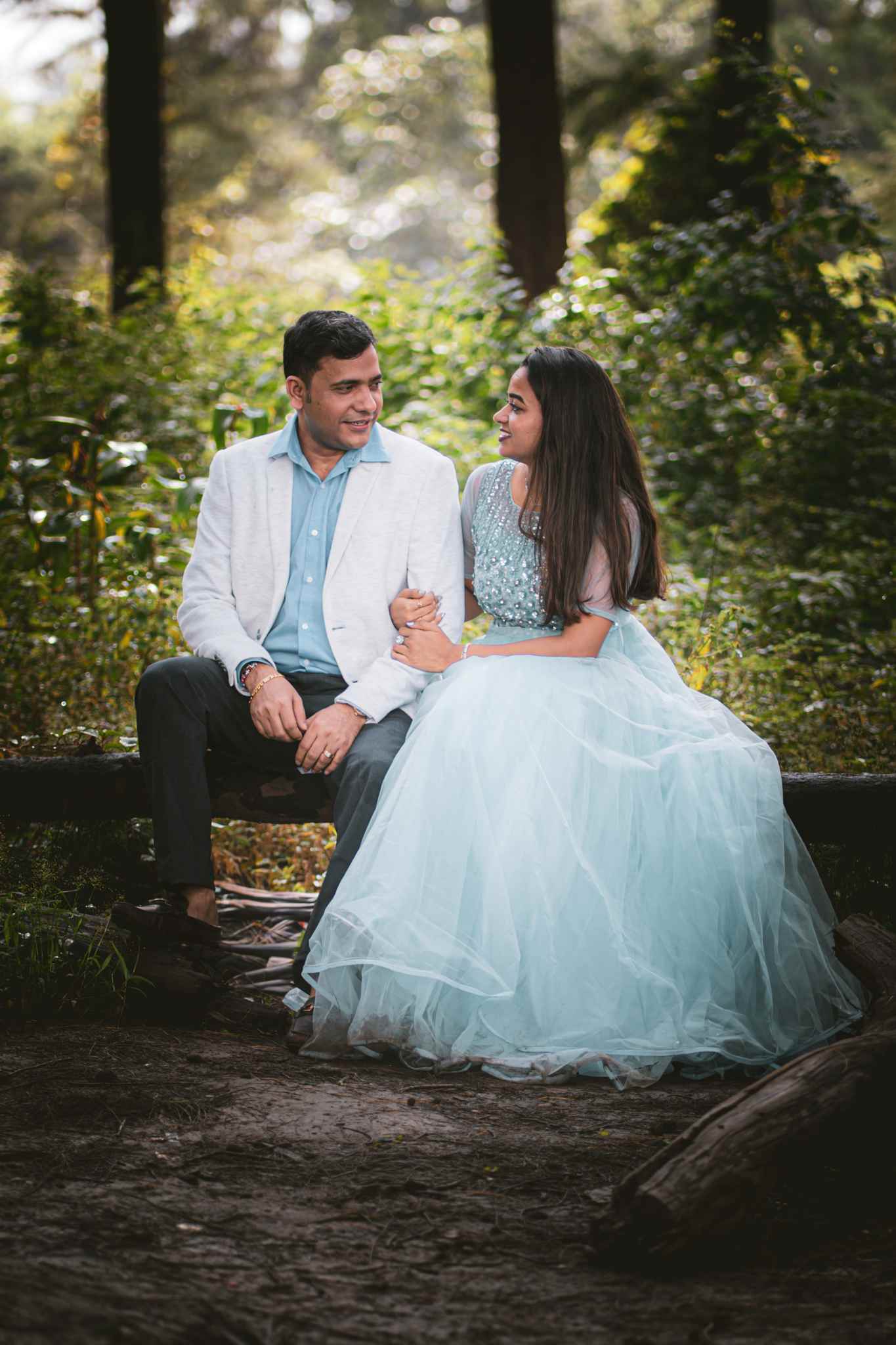 Candid pre-wedding couple shoot in nature